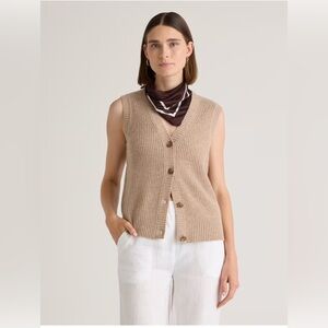 Quince Beige Ribbed V-Neck Button-Front Knit Vest